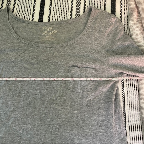 Zoey & Beth Long Sleeve T-Shirt Medium Gray Roll Tab Round‎ Neck Fall Basic Tee - Picture 8 of 10